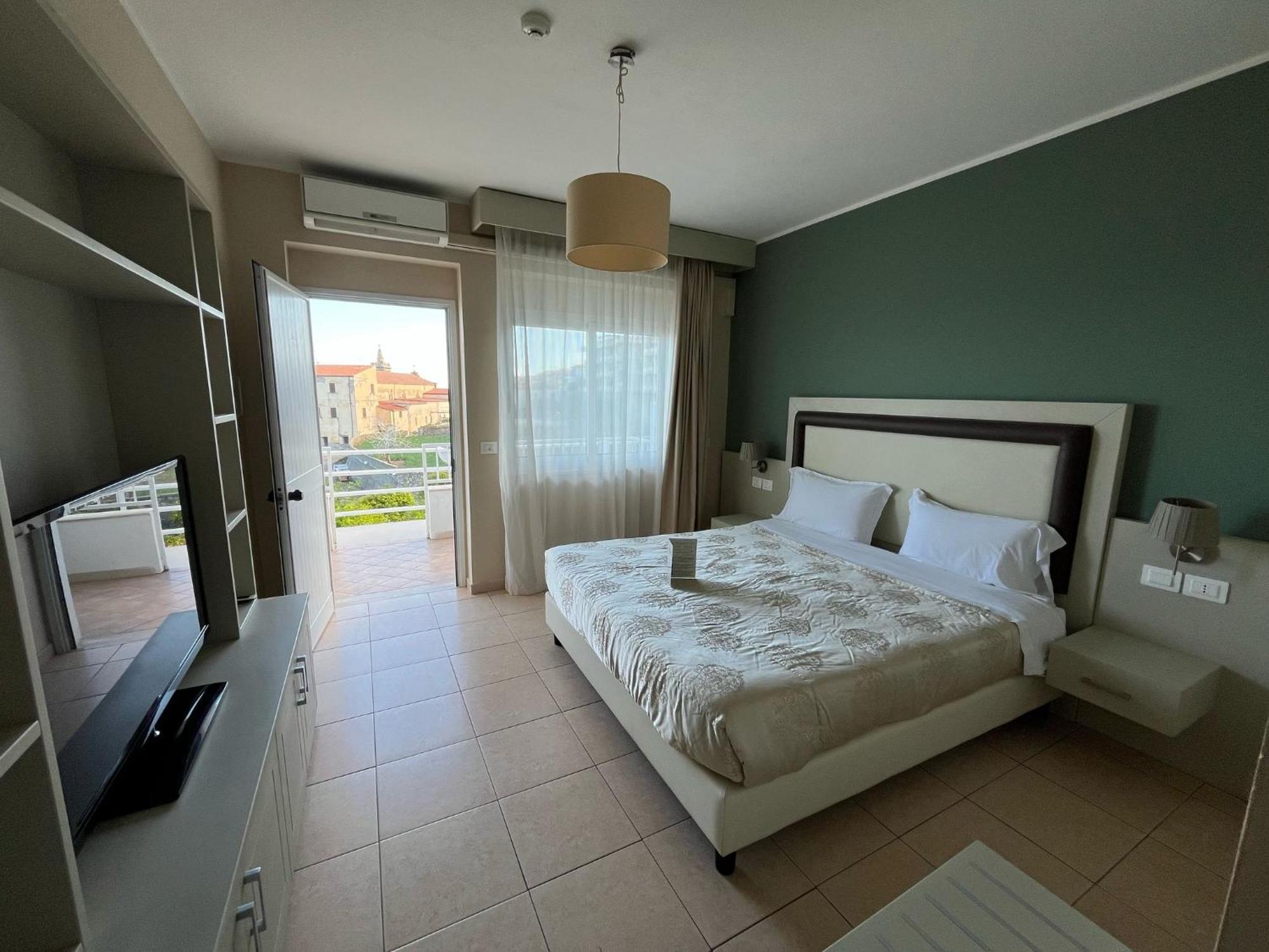 Mediterranean Boutique Hotel Tropea Ngoại thất bức ảnh